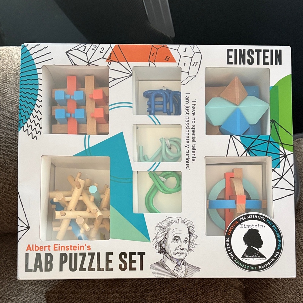 Albert Einstein’s Lab Puzzle Set